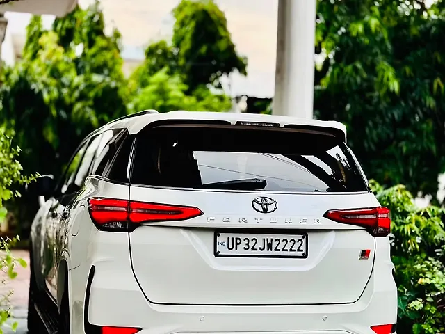 Used Toyota Fortuner [2016-2021] 2.8 4x2 AT [2016-2020] in Lucknow