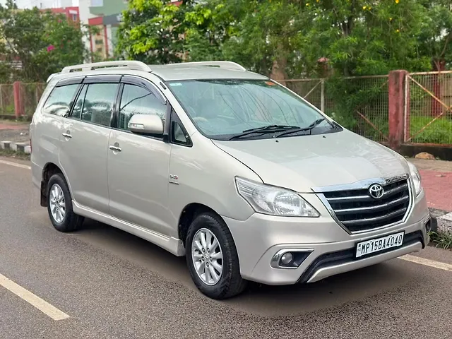 Used Toyota Innova [2012-2013] 2.5 VX 8 STR BS-III in Bhopal