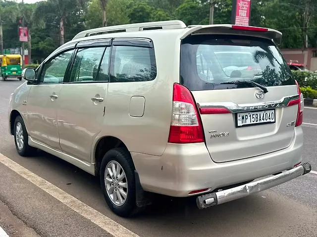 Used Toyota Innova [2012-2013] 2.5 VX 8 STR BS-III in Bhopal