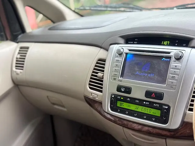 Used Toyota Innova [2012-2013] 2.5 VX 8 STR BS-III in Bhopal