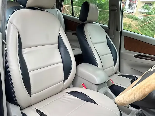 Used Toyota Innova [2012-2013] 2.5 VX 8 STR BS-III in Bhopal