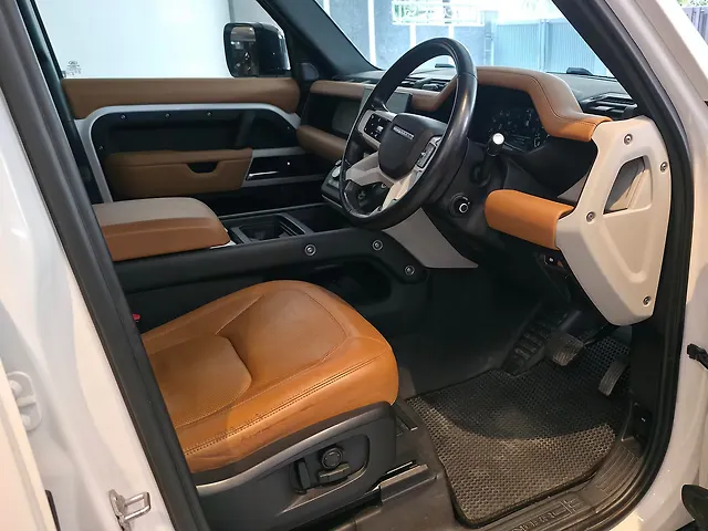 Used Land Rover Defender 110 HSE 2.0 Petrol in Delhi