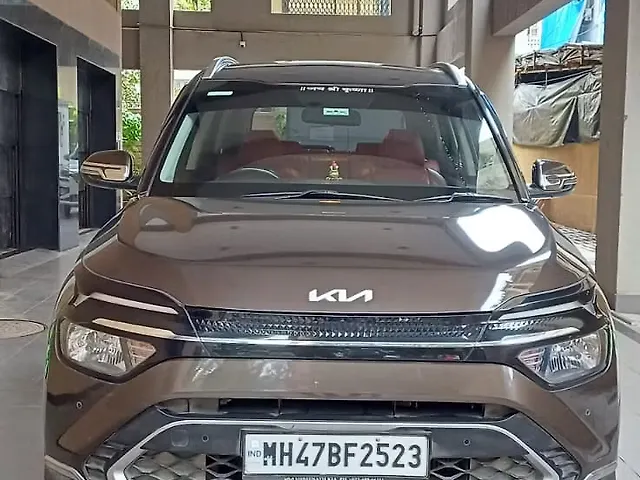 Used 2022 Kia Carens in Mumbai