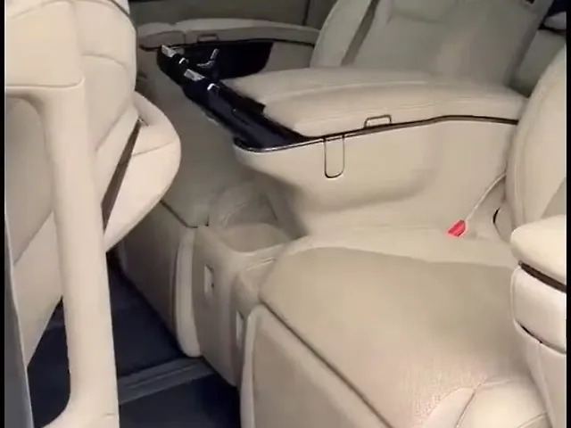 Used Toyota Vellfire VIP Executive Lounge Hybrid (Electric + Petrol) Automatic (e-CVT) in Meerut Used Toyota Vellfire VIP Executive Lounge Hybrid (Electric + Petrol) Automatic (e-CVT) in Meerut