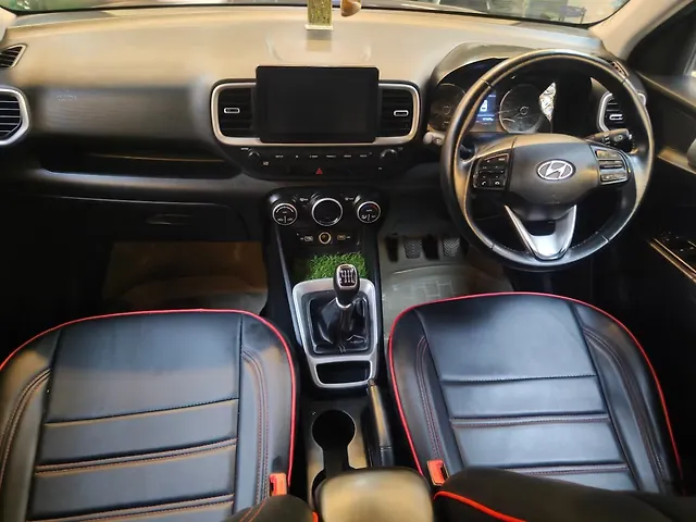 Used Hyundai Venue [2023-2025] SX 1.5 Diesel in Lucknow