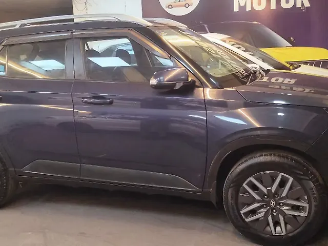 Used Hyundai Venue [2023-2025] SX 1.5 Diesel in Lucknow