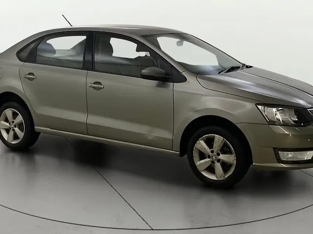 Used 2016 Skoda Rapid in Mumbai