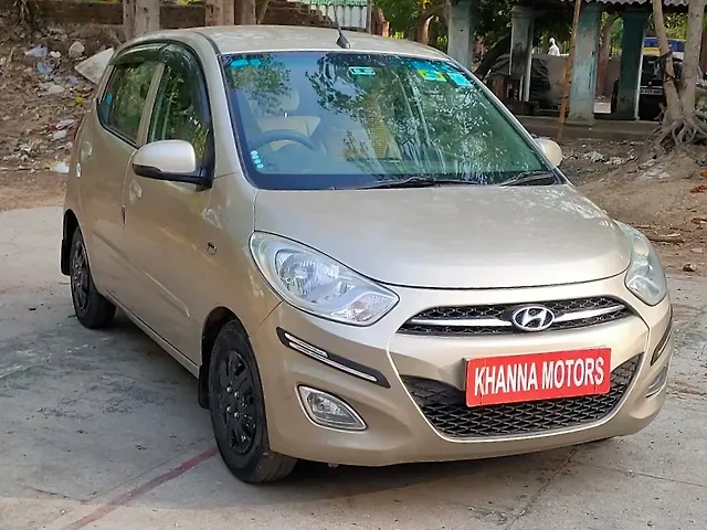 Used 2012 Hyundai i10 in Delhi