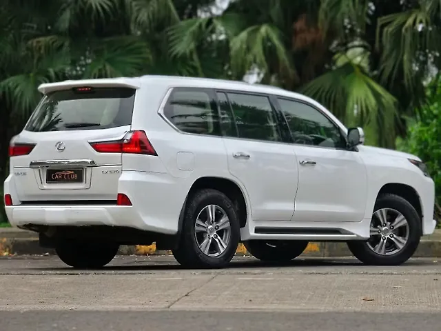 Used Lexus LX 570 V8 AT in Mumbai