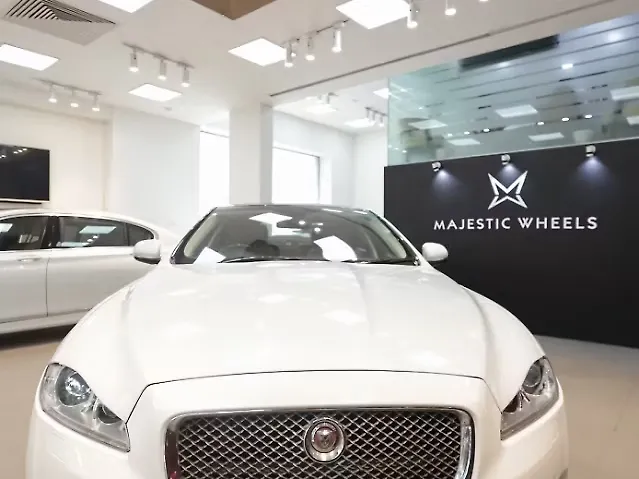 Used 2016 Jaguar XJ in Pune Used 2016 Jaguar XJ in Pune