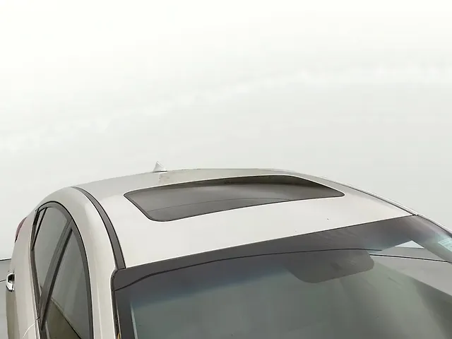 Used Hyundai Elantra [2016-2019] 1.6 SX (O) AT in Lucknow