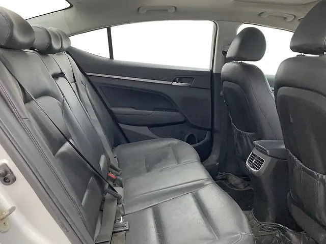 Used Hyundai Elantra [2016-2019] 1.6 SX (O) AT in Lucknow