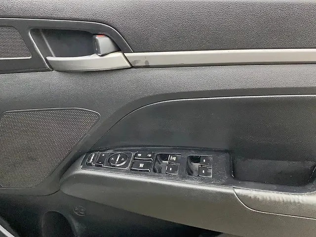 Used Hyundai Elantra [2016-2019] 1.6 SX (O) AT in Lucknow