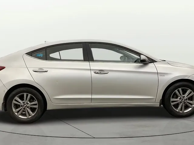 Used Hyundai Elantra [2016-2019] 1.6 SX (O) AT in Lucknow