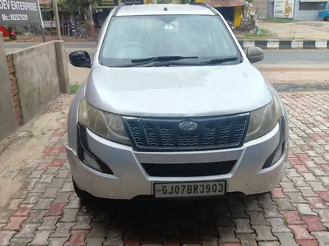 Used 2015 Mahindra XUV500 in Anand Used 2015 Mahindra XUV500 in Anand