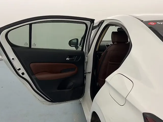 Used Honda City 4th Generation VX CVT Petrol in Lucknow