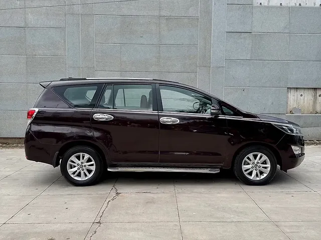 Used Toyota Innova Crysta [2016-2020] 2.8 ZX AT 7 STR [2016-2020] in Hyderabad