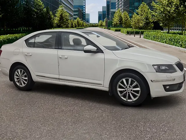 Used 2017 Skoda Octavia in Pune