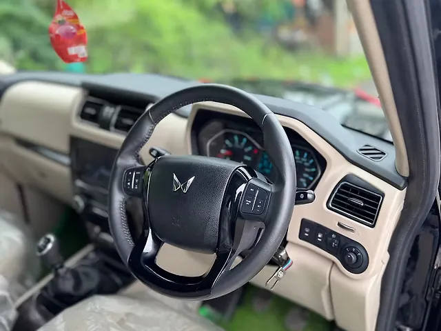 Used Mahindra Scorpio S Diesel Turbo Manual 7 STR in Valsad