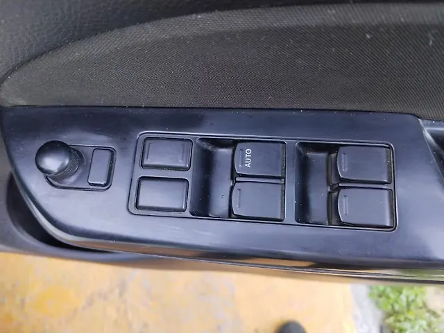 Used Maruti Suzuki Swift [2014-2018] VXi in Guwahati