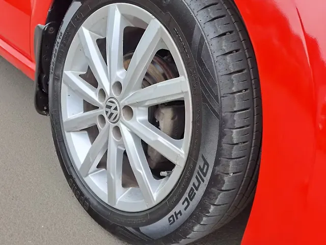Used Volkswagen Polo [2016-2019] Highline Plus 1.2( P)16 Alloy [2017-2018] in Nashik