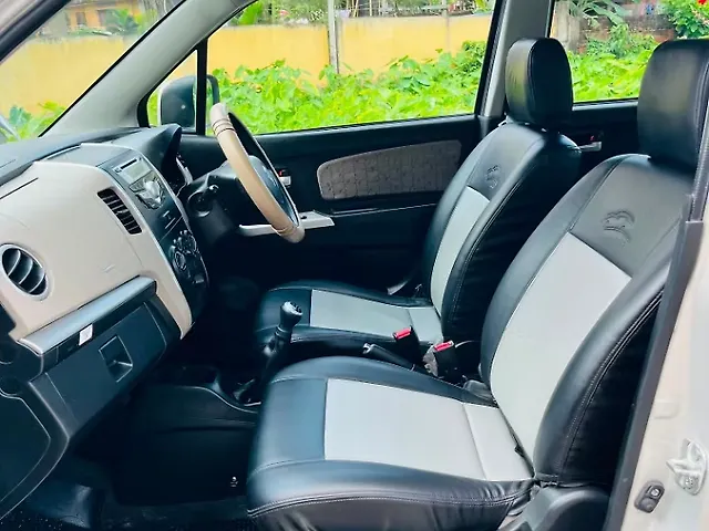 Used Maruti Suzuki Wagon R 1.0 [2014-2019] VXI in Guwahati