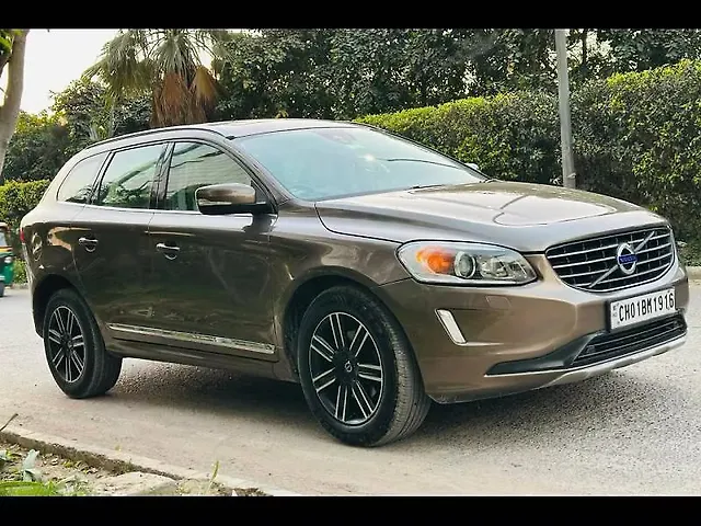 Used 2017 Volvo XC60 in Delhi
