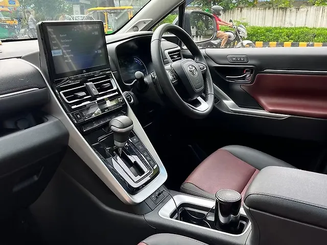 Used Toyota Innova Hycross ZX (O) Hybrid (Electric + Petrol) Automatic (e-CVT) 7 STR Limited Edition in Delhi Used Toyota Innova Hycross ZX (O) Hybrid (Electric + Petrol) Automatic (e-CVT) 7 STR Limited Edition in Delhi