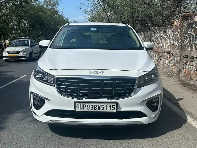 Used 2022 Kia Carnival in Delhi