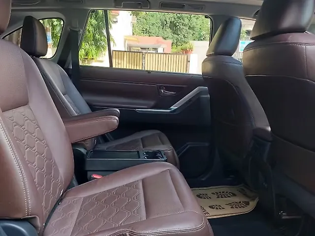 Used Toyota Innova Hycross ZX Hybrid (Electric + Petrol) Automatic (e-CVT) 7 STR in Delhi Used Toyota Innova Hycross ZX Hybrid (Electric + Petrol) Automatic (e-CVT) 7 STR in Delhi