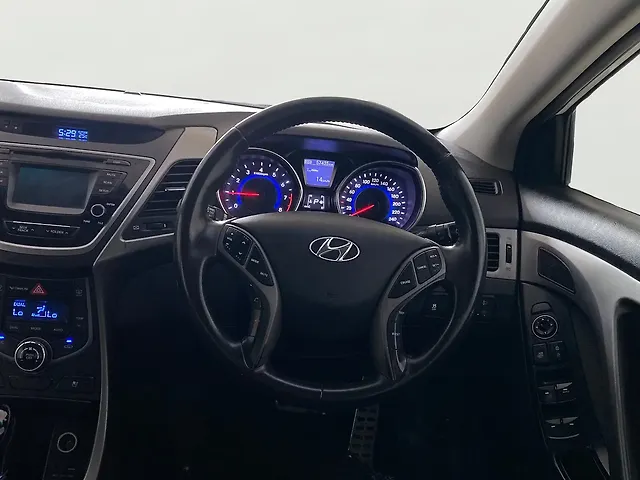Used Hyundai Elantra [2016-2019] 2.0 SX AT in Mumbai