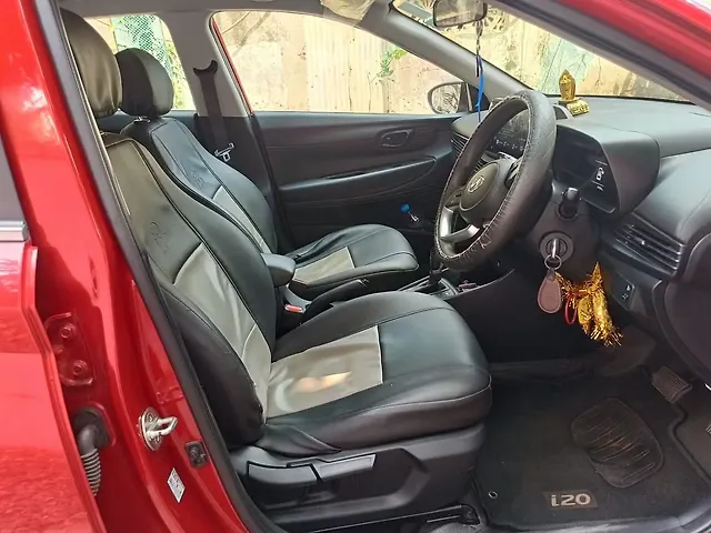 Used Hyundai i20 Sportz 1.2 IVT Dual Tone in Bhubaneswar