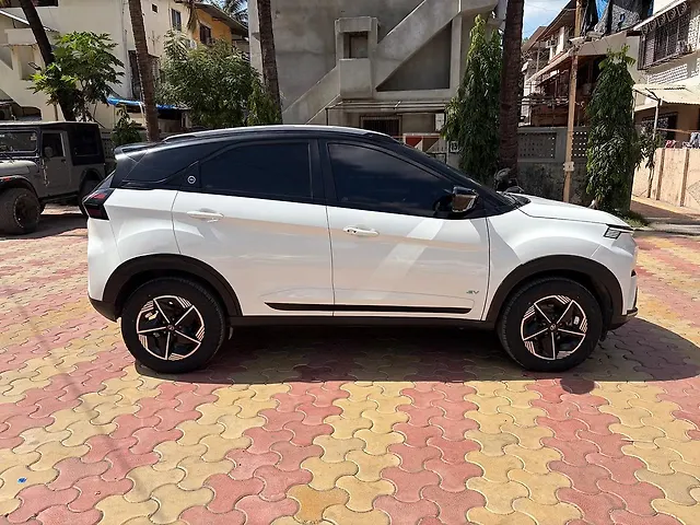 Used Tata Nexon EV Empowered 30.0 kWh in Mumbai Used Tata Nexon EV Empowered 30.0 kWh in Mumbai