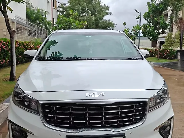 Used 2022 Kia Carnival in Hyderabad
