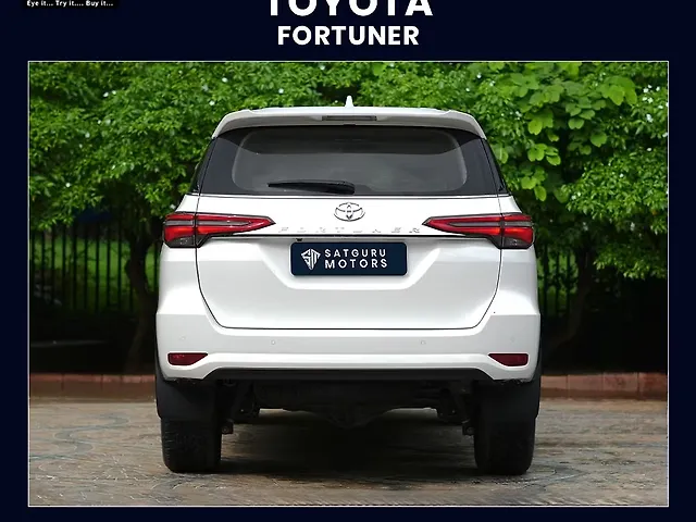 Used Toyota Fortuner 4x2 2WD Petrol 2.7L Automatic in Delhi Used Toyota Fortuner 4x2 2WD Petrol 2.7L Automatic in Delhi
