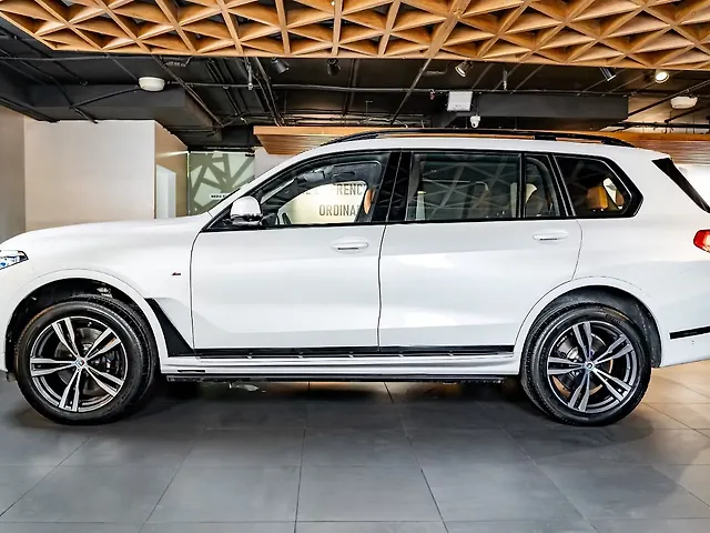 Used BMW X7 [2019-2023] xDrive40i M Sport (Petrol) in Delhi