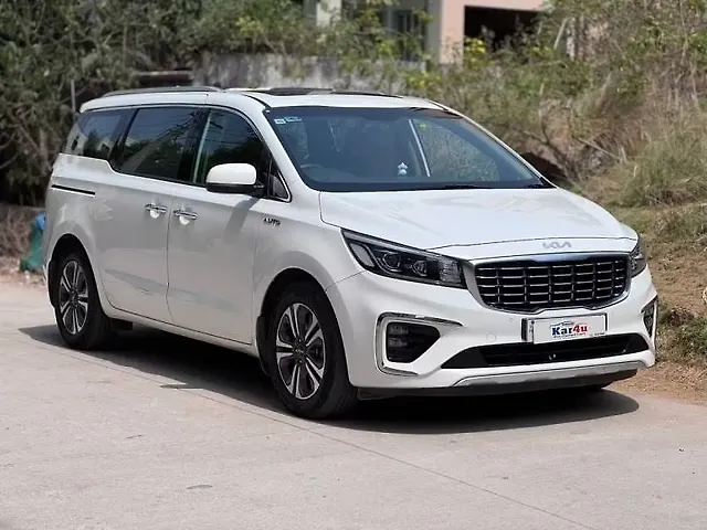 Used 2021 Kia Carnival in Hyderabad