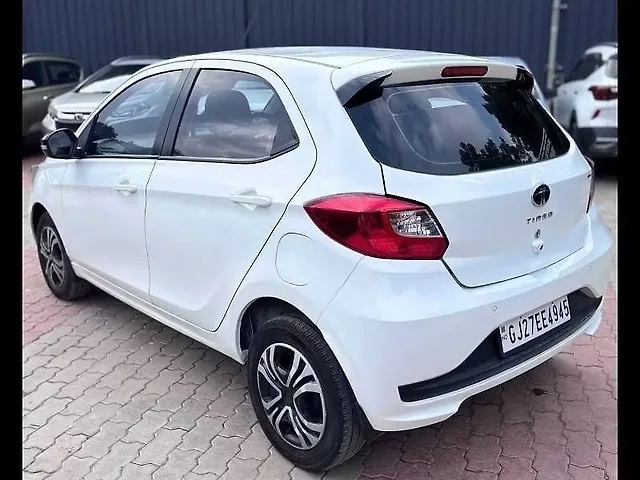 Used Tata Old Generation Tiago 2020 XT CNG Manual in Ahmedabad Used Tata Old Generation Tiago 2020 XT CNG Manual in Ahmedabad