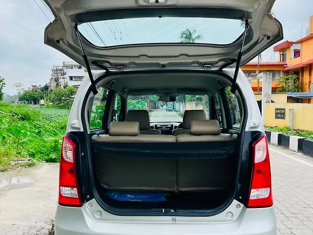Used Maruti Suzuki Wagon R 1.0 [2014-2019] VXI in Guwahati