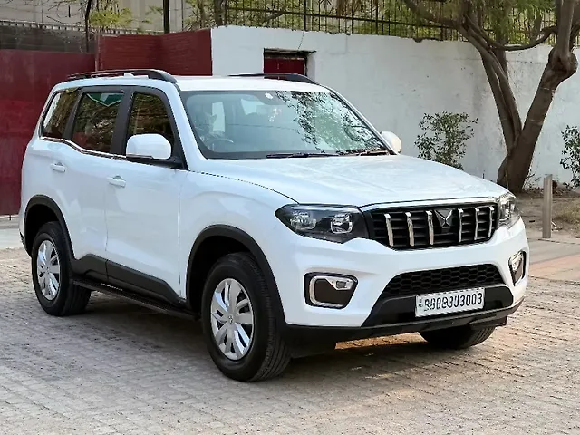 Used Mahindra Scorpio N Z4 Petrol MT 7 STR [2022] in Delhi