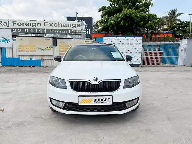 Used 2016 Skoda Octavia in Pune