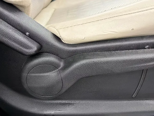 Used Mahindra Old Generation XUV700 AX 5 Petrol AT 5 STR [2021] in Gurgaon