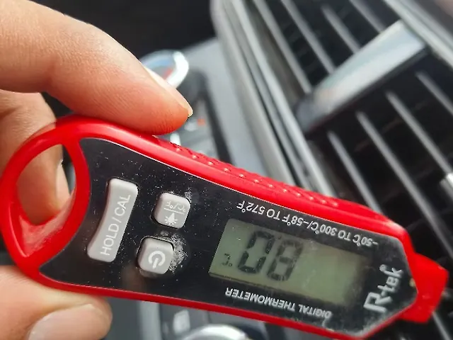 Used Mahindra Old Generation XUV700 AX 5 Petrol AT 5 STR [2021] in Delhi