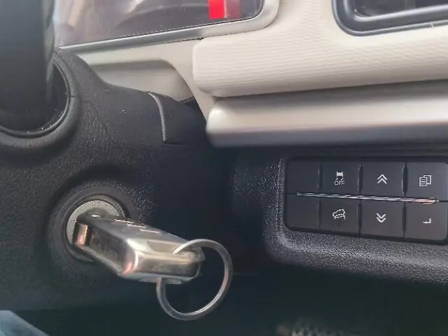 Used Mahindra Old Generation XUV700 AX 5 Petrol AT 5 STR [2021] in Delhi