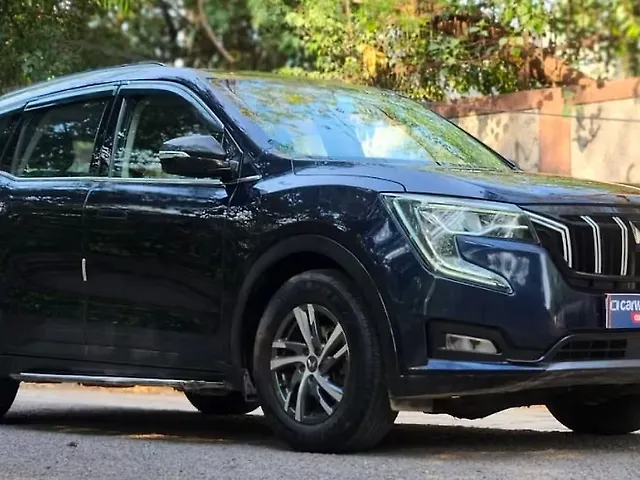 Used Mahindra Old Generation XUV700 AX 5 Petrol AT 5 STR [2021] in Delhi