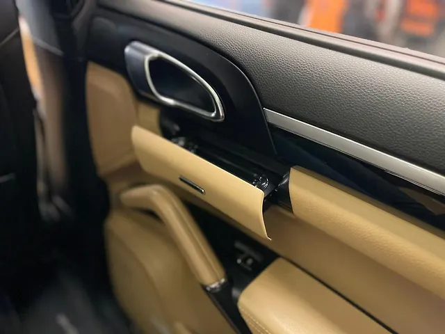 Used Porsche Cayenne [2014-2018] Platinum Edition Diesel in Mumbai