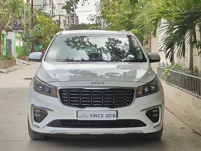 Used 2023 Kia Carnival in Hyderabad