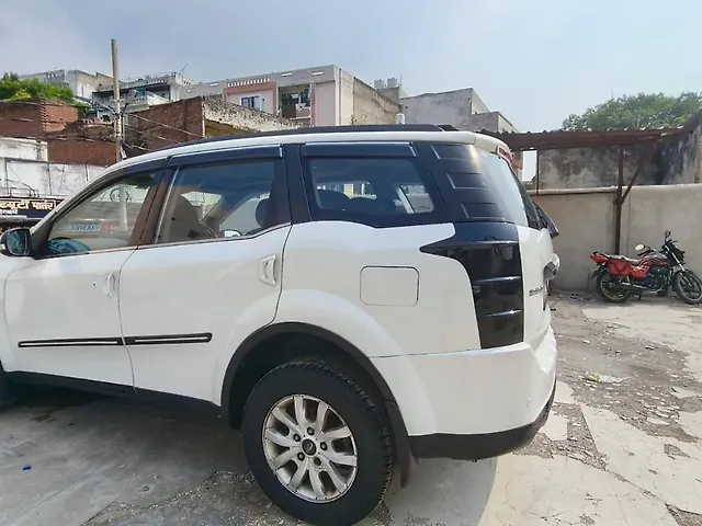 Used Mahindra XUV500 [2015-2018] W10 AWD in Lucknow