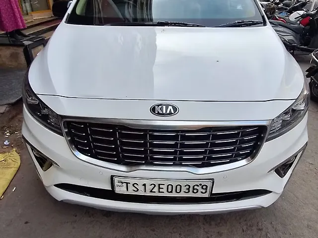 Used 2021 Kia Carnival in Hyderabad
