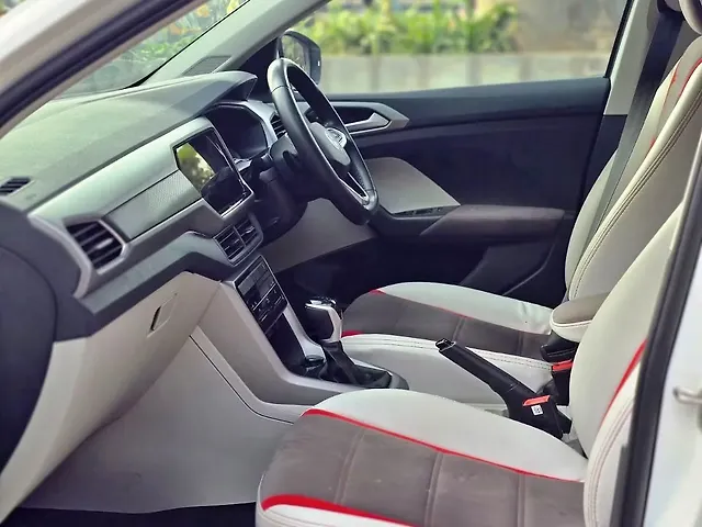 Used Volkswagen Taigun [2023-2026] Highline 1.0 TSI AT [2023-2024] in Mumbai